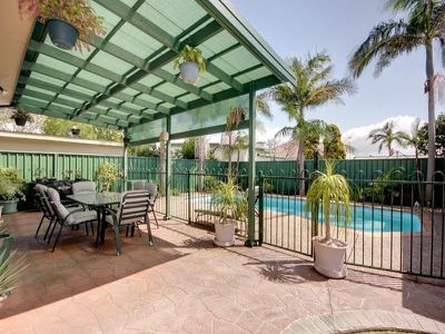 10 Boronia Ave, Windang