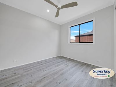 8 Tolhurst Street, Tarneit