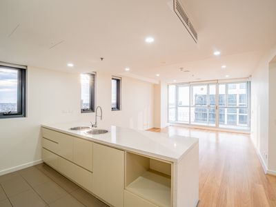 1701 / 10 Balfours Way, Adelaide