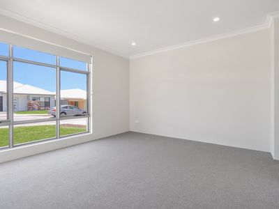 6 Sentosa St, Baldivis