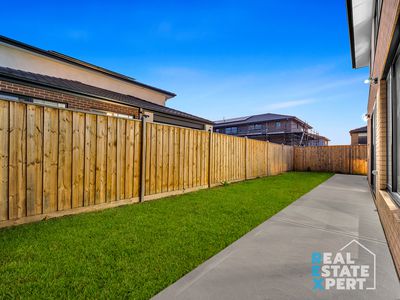 13 Drummond Drive, Berwick