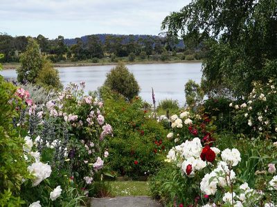 7072  Channel Highway, Gardners Bay