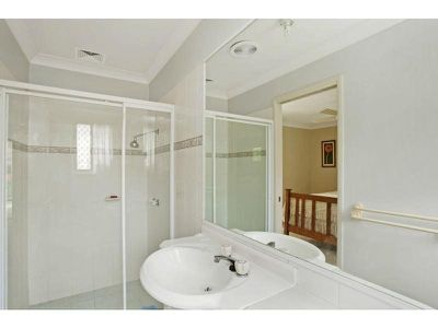 11 Rose Ash Crescent, Noosaville