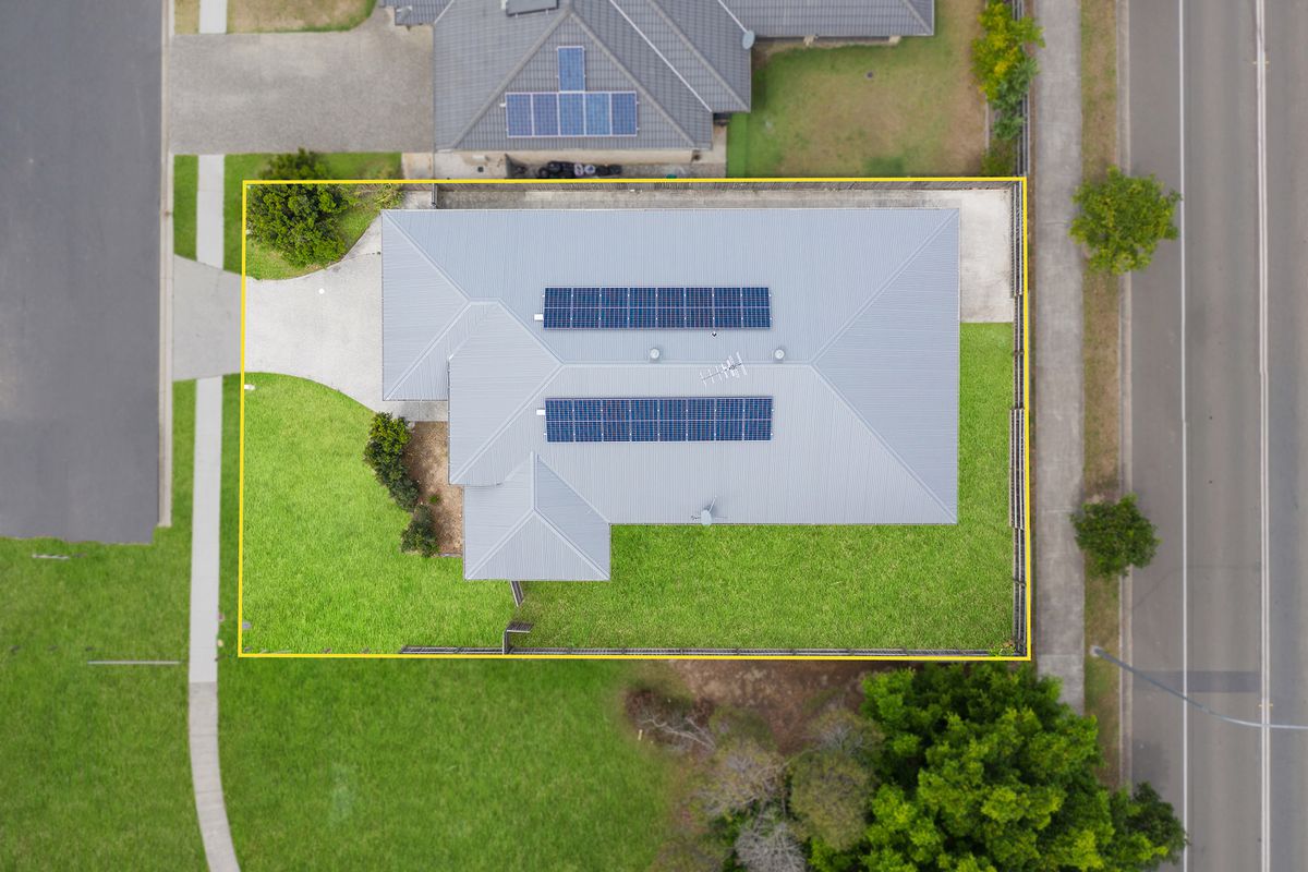 30 Thames Drive, Regents Park