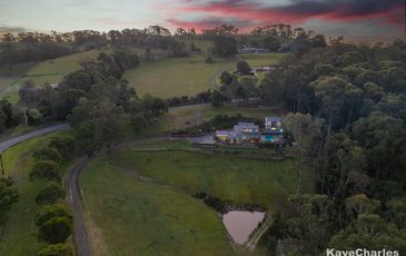 26 Bourkes Creek Road, Pakenham Upper