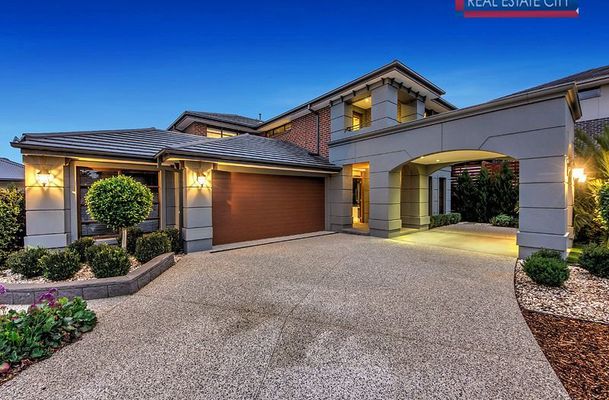 2 Firenze Road, Greenvale