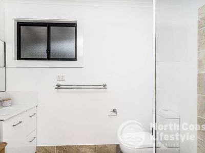 4 Putta Place, Ocean Shores