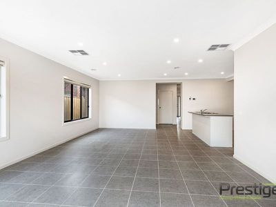 373 Saltwater Promenade, Point Cook