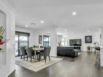 9 Snowy River Circuit, Forest Lake