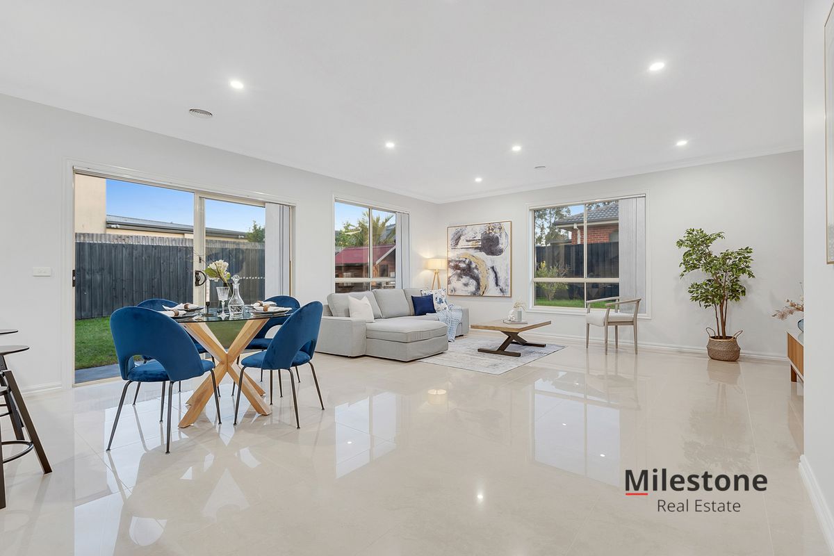 5 Sedgwick Court, Lynbrook