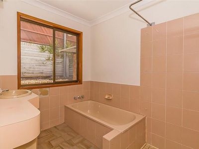 5 Hill Park Crescent, Rochedale South