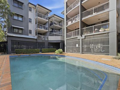 1 / 106 Linton Street, Kangaroo Point