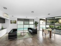 7 / 75 Barker Street, New Farm