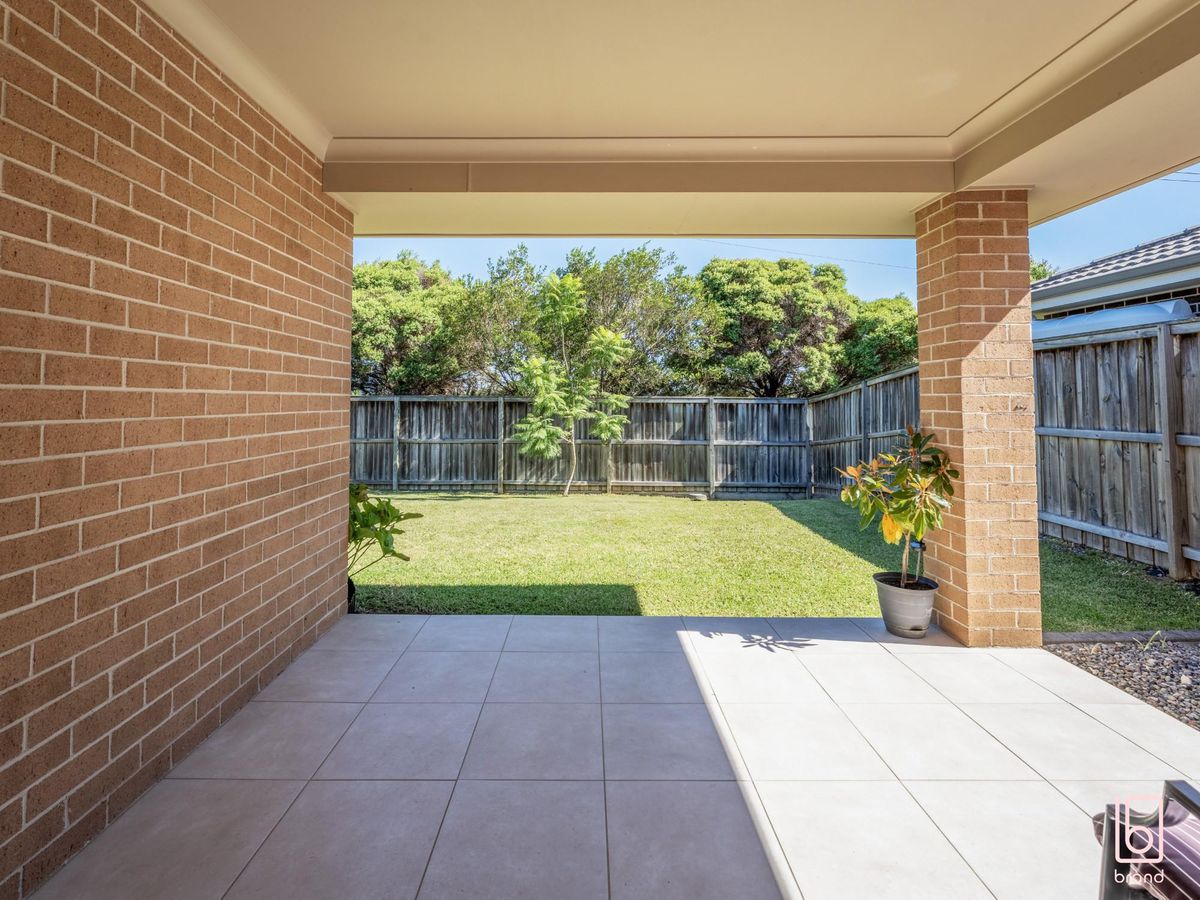 8 Oakmont Place, Woongarrah