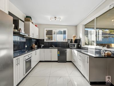 45 Mckellar Boulevard, Blue Haven