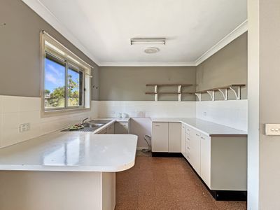 6 Furlong Street, Dubbo