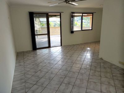 3 Salamander Place, Rochedale South