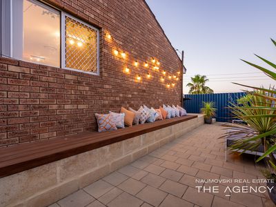 7 / 4 Lee Place, Noranda