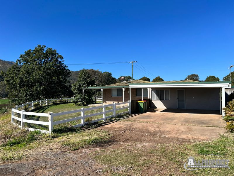 2214 Mount Sylvia Road, Junction View