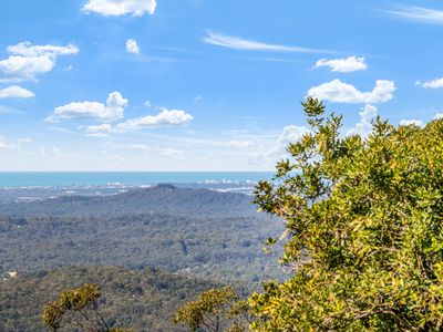 Upstairs Unit / 79 Balmoral Road, Montville