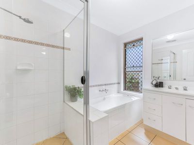 49 Billinghurst Crescent, Upper Coomera