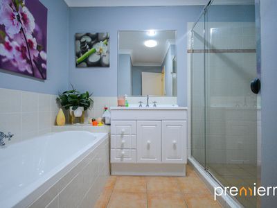 2 / 18 Devalera Street, Collingwood Park