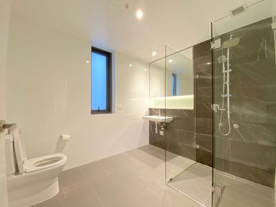 702 / 5 Wentworth Place, Wentworth Point