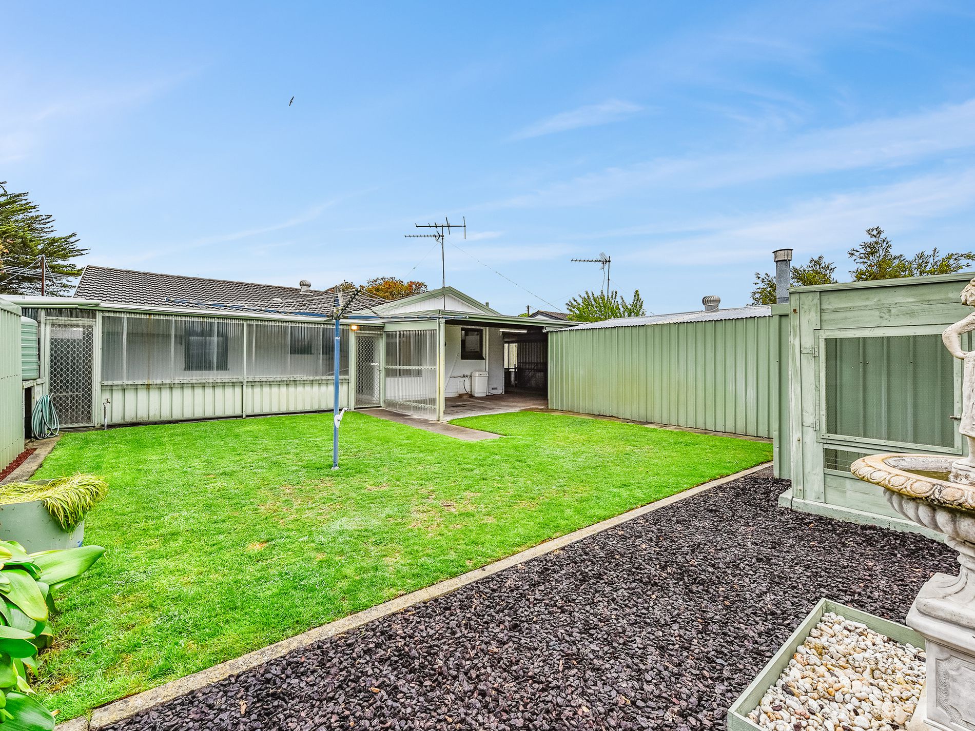 6 MULLINS STREET, Millicent
