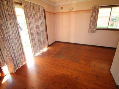 27 Oak Street, Rosehill