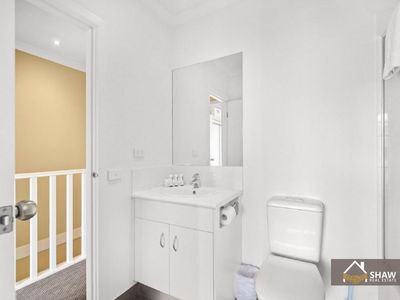 34/9 Greg Norman Drive, Sanctuary Lakes