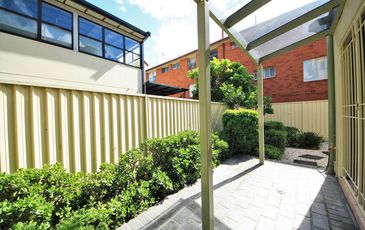 4 / 40 Borrodale Road, Kingsford