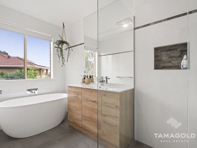 5 Wetherby Court, Rowville