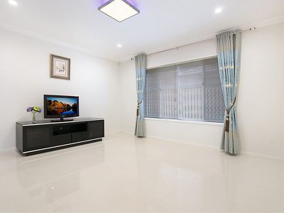 65 Skyview Avenue, Rochedale