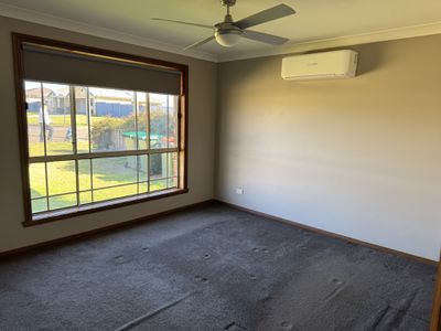 60 Best Street, Parkes