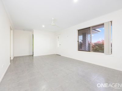 8 Eyre Court, Urraween