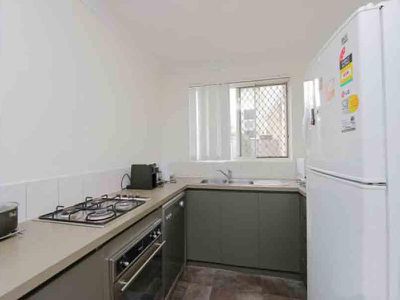 2 / 29 Farnham Street Street, Bentley