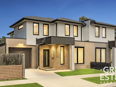2a & 2b Evelyne Avenue, Cranbourne