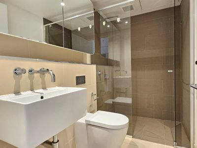 1416 / 555 Swanston Street, Carlton