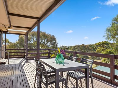 2 Narida Street, Hallett Cove