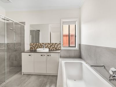 11 Pygora Way, Clyde North