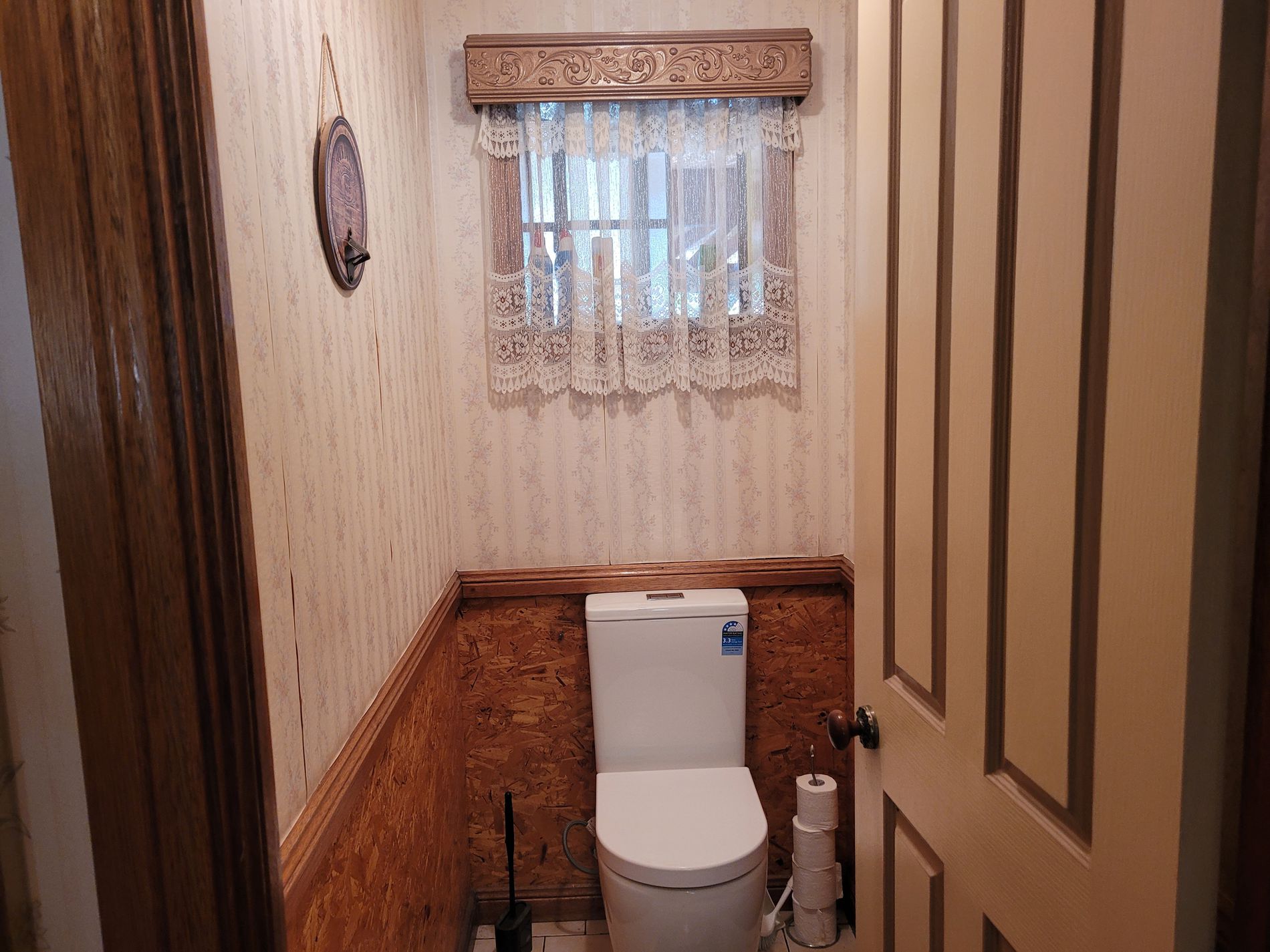 32 WILLOUGHBY STREET, Willows