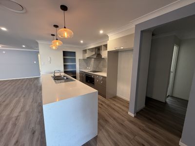 11 Trinity Point Drive, Morisset Park