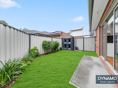 2 / 6 Dunn street, Broadmeadows