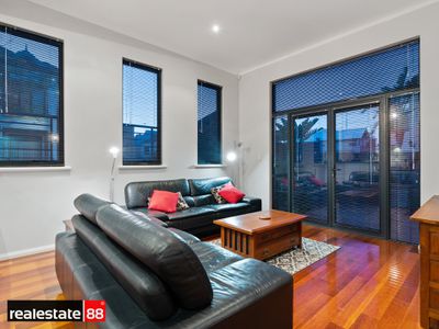 18 Old Belvidere Promenade, East Perth