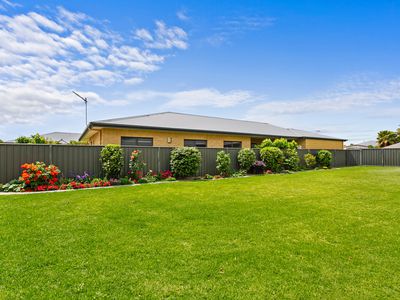 40 Marilyn Way, Sale