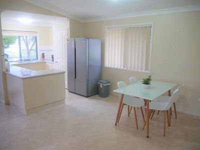 6 / 16 Queen Street, Kingaroy