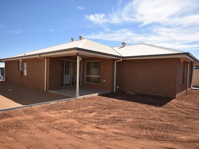 6 Graza Avenue, Dubbo