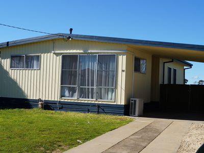 33 Bradford Road, Shepparton
