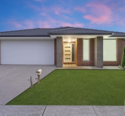 7 Fremantle Avenue, Cranbourne East