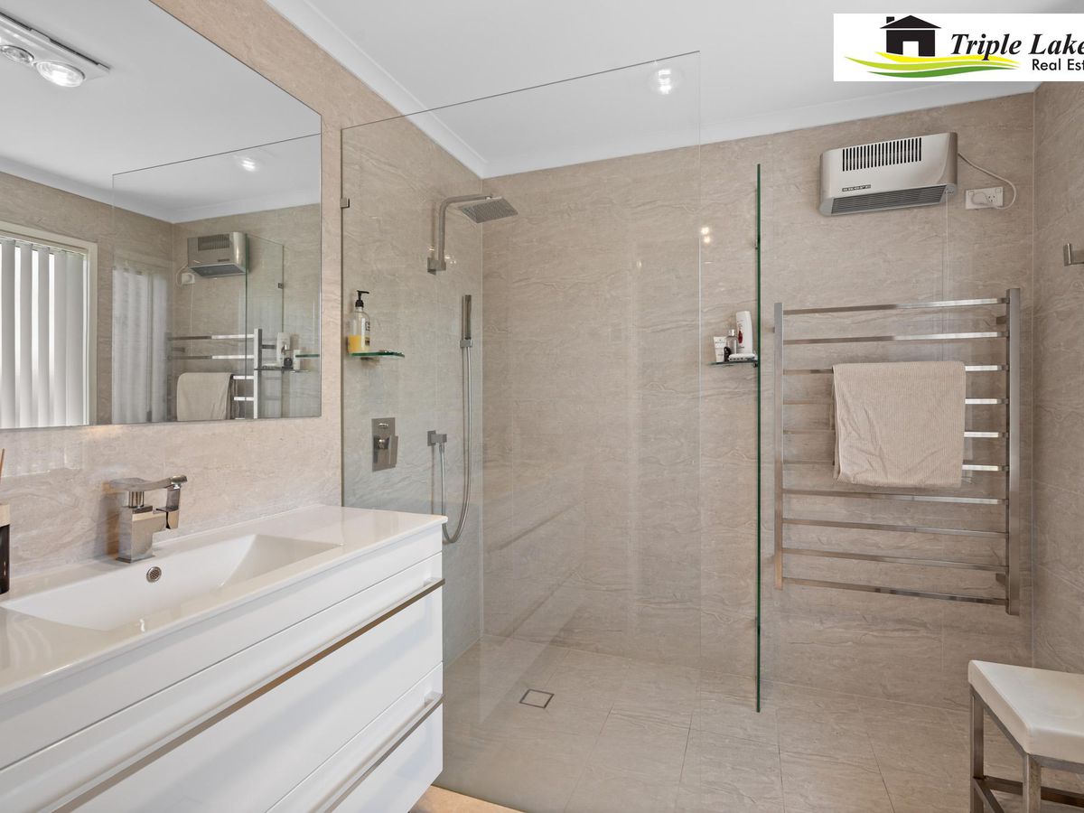 51 Tradewinds Avenue, Summerland Point